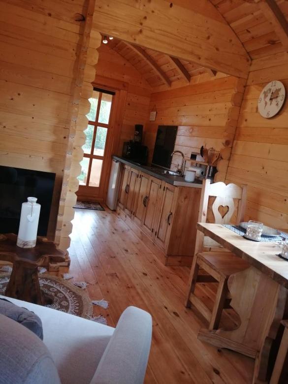 Le studio du Pressoir Gisay Extérieur photo