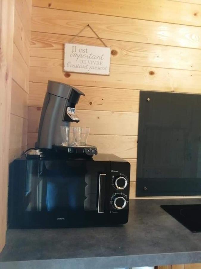 Le studio du Pressoir Gisay Extérieur photo