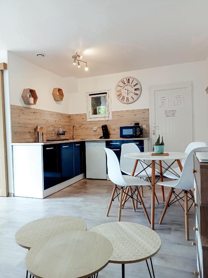 Le studio du Pressoir Gisay Extérieur photo