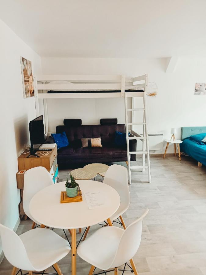Le studio du Pressoir Gisay Extérieur photo